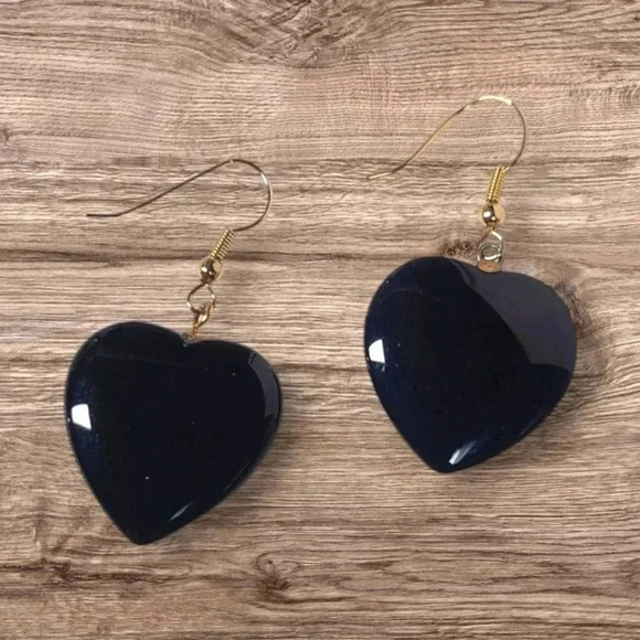 Goldtone black heart stone earrings  VTG style - Picture 4 of 13